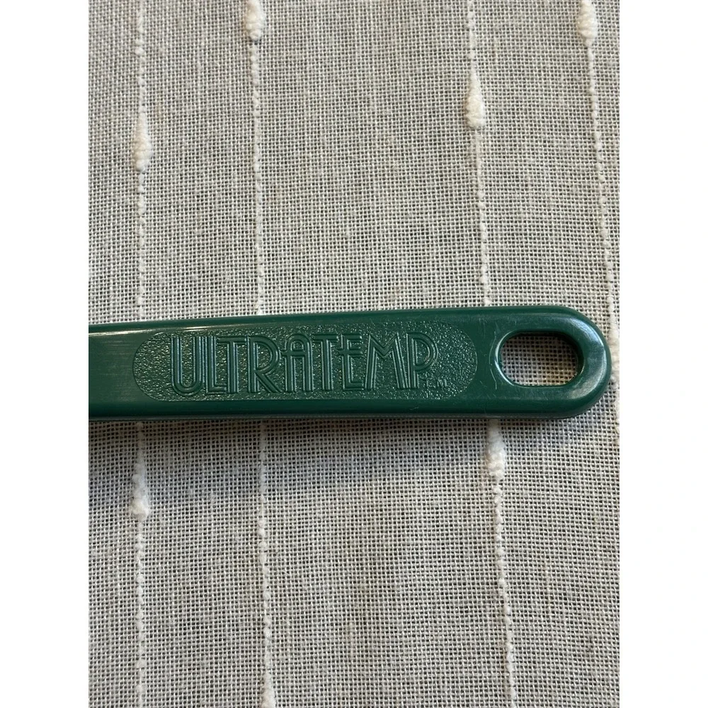 ULTRATEMP GREEN  1 SERRATED EDGE 2104-1 SOLID SPATULA TURNER  UTENSIL USA